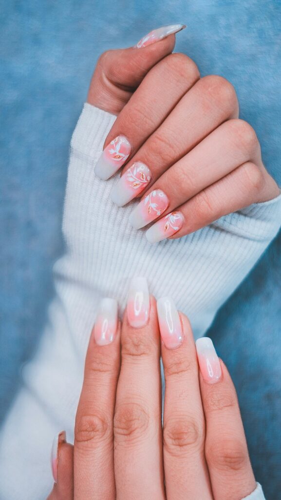 Como cuidar das unhas e mãos depois dos 40