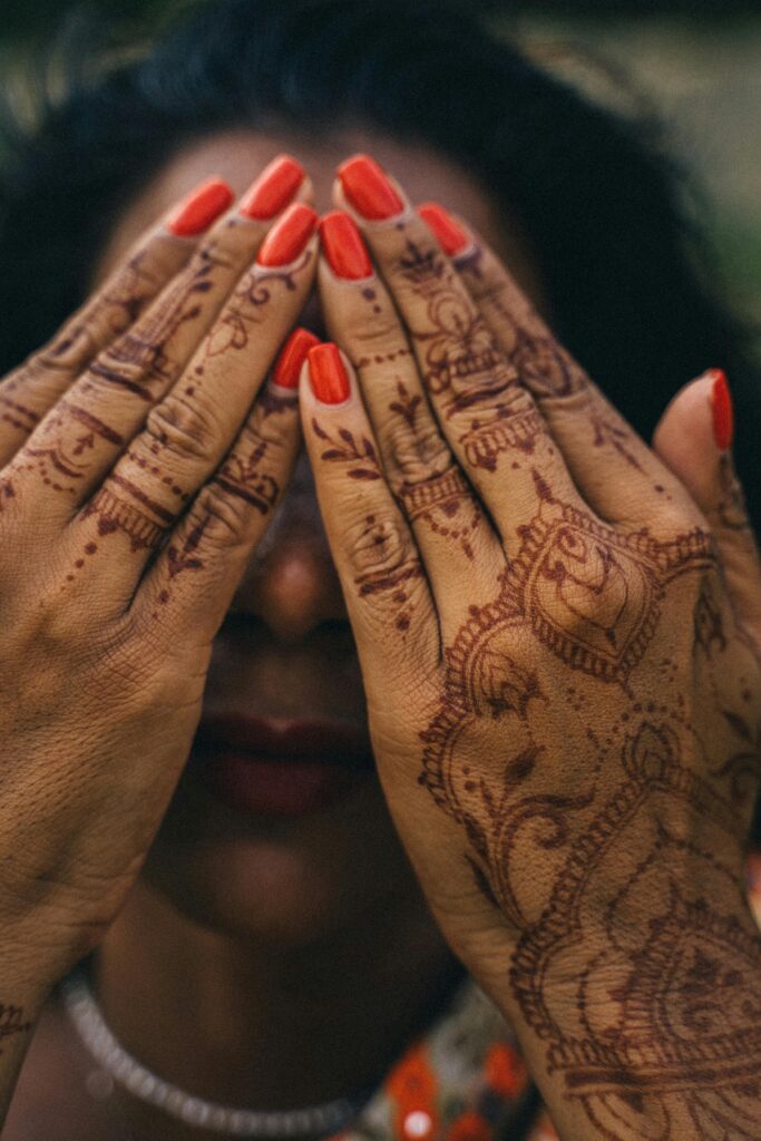 Como cuidar das unhas e mãos depois dos 40