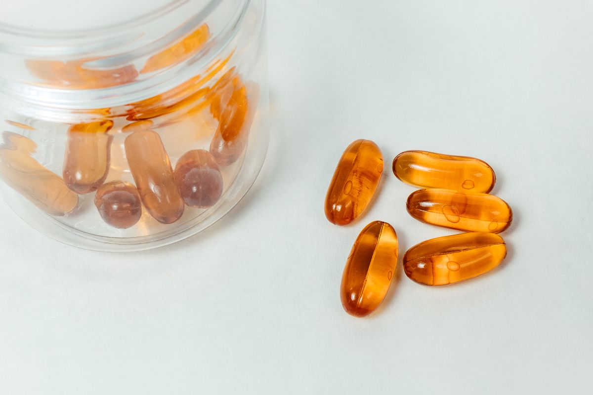 Capsulas de omega 3 fish oil suplemento para mulheres 40 anos
